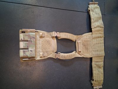 VOTAGOO Tactical Vest / Plate Carrier - Coyote Brown, Adjustable Large