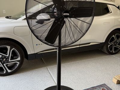 30 Central Machinery Industrial Pedestal Fan Black