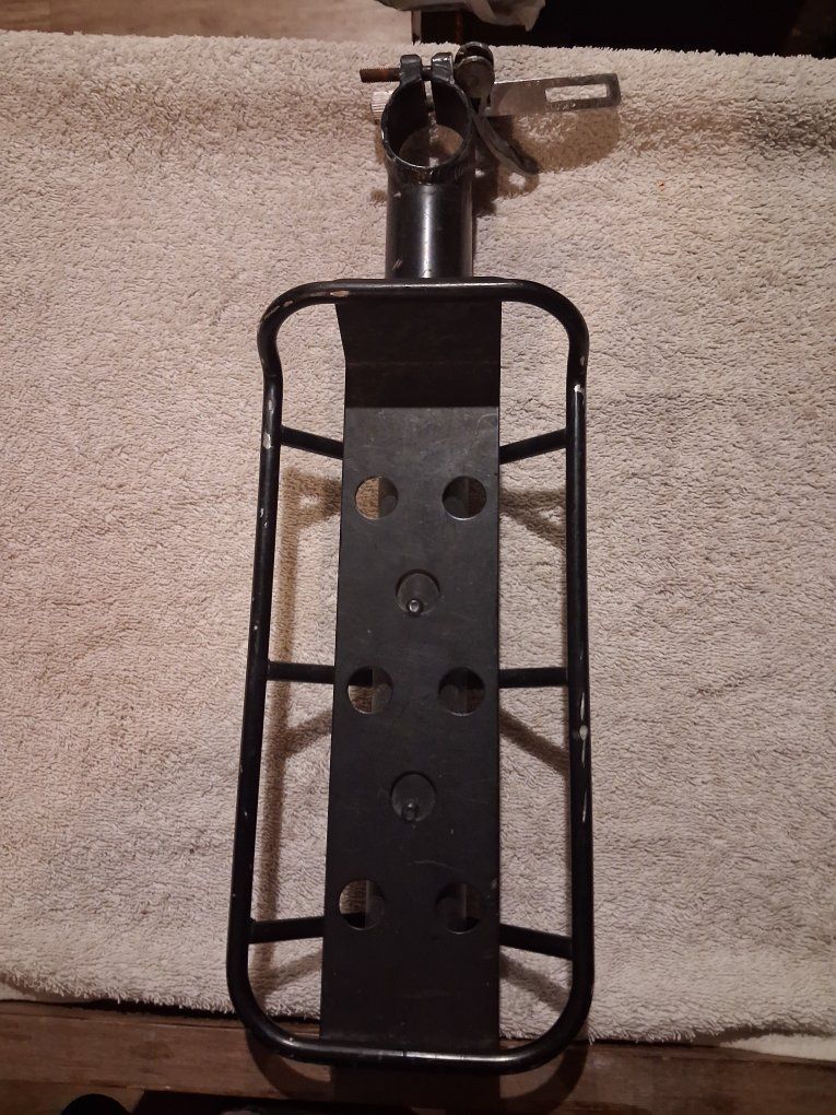 Seat Post Mount Bicycle Rack.