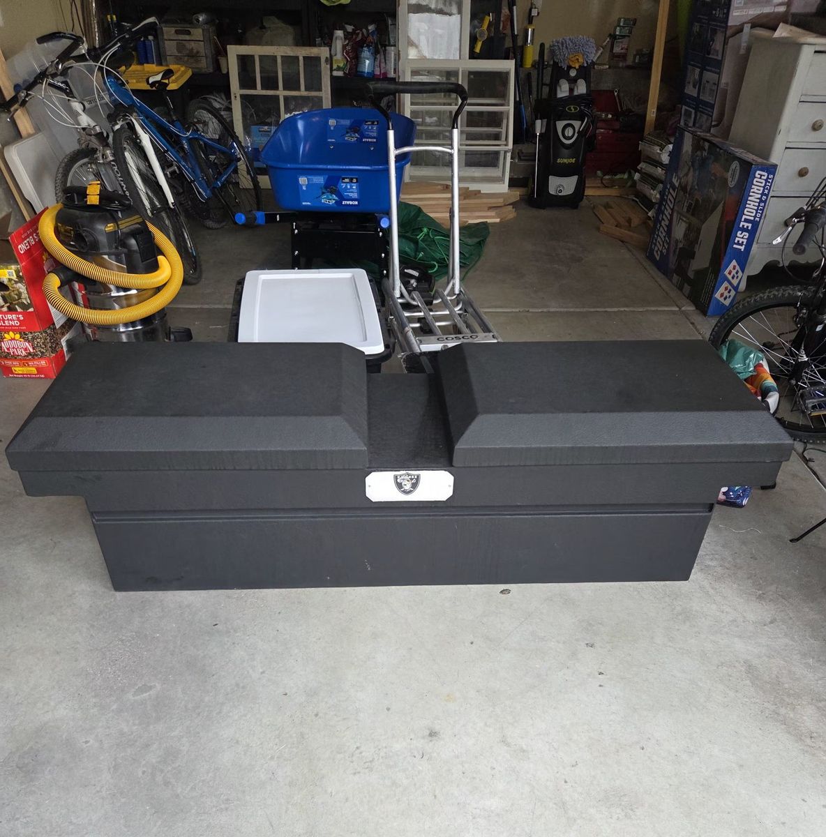 JOBOX Rhino Lined truck box