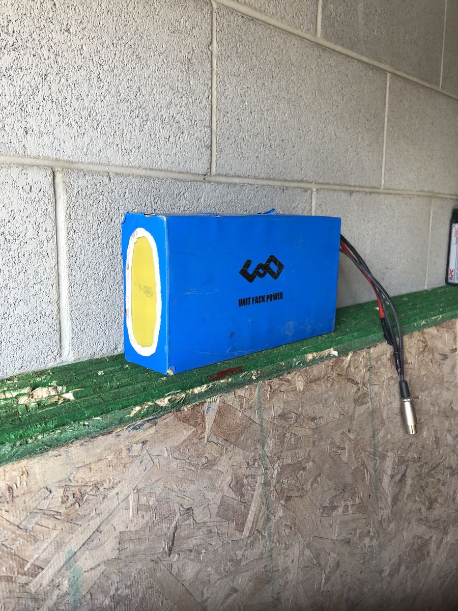 used excellent like new lithium ion battery