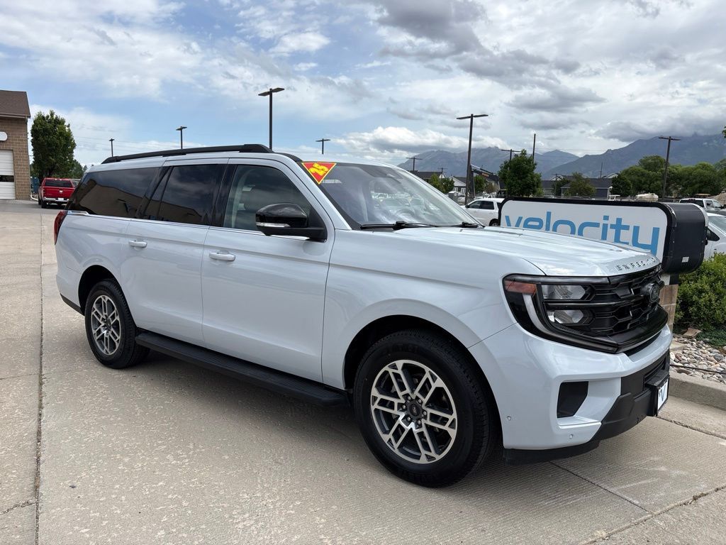 2025 Ford Expedition Max Active
