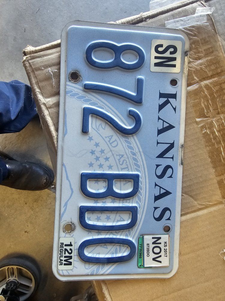 Kansas 2017 License Plate 872 BDO - Collectible Automotive Memorabilia