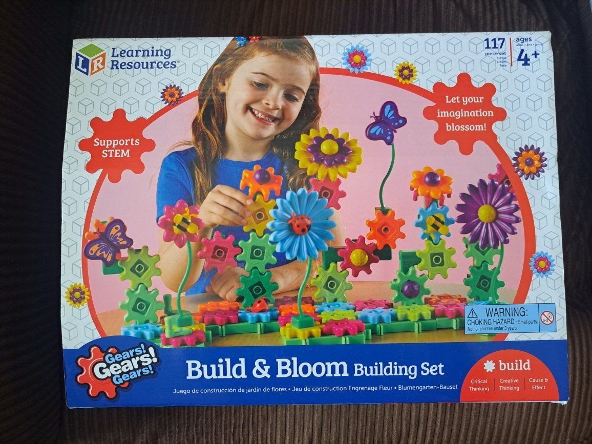 Build and Bloom gear set