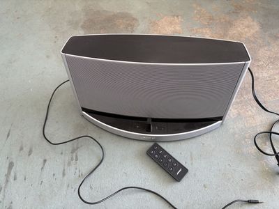 Bose Sounddock 10 Bluetooth digital music system