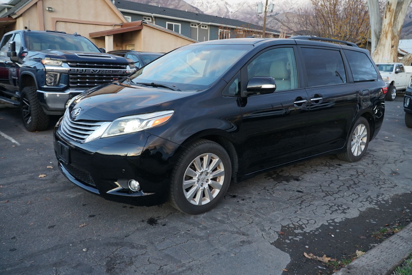 2015 Toyota Sienna Limited Premium 7-Passenger