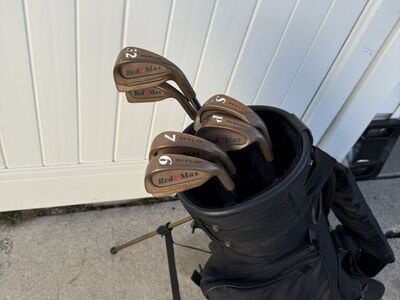 Dunlop Red Dot Max Beryllium Iron Set with Bag