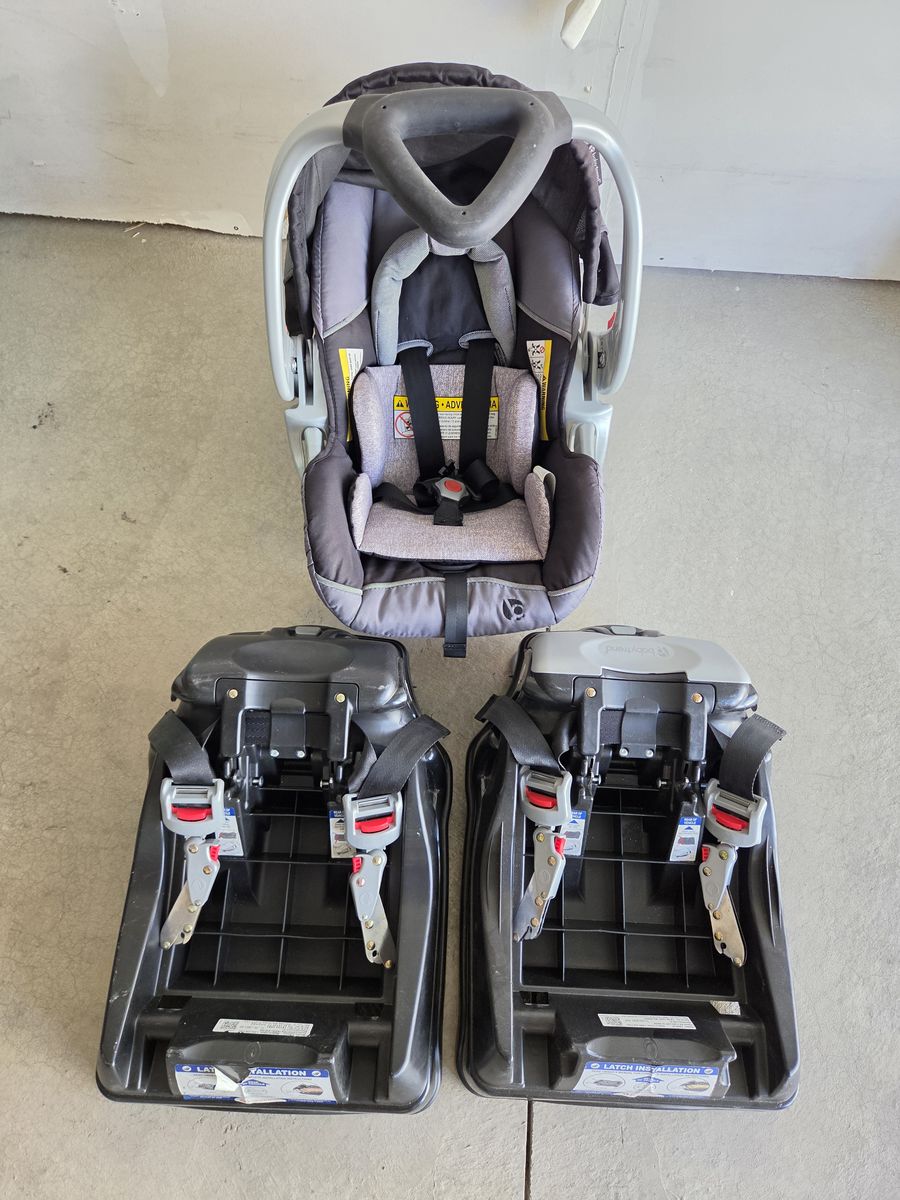 Baby Trend EZ Flex-Loc 30 Infant Car Seat + 2 Bases