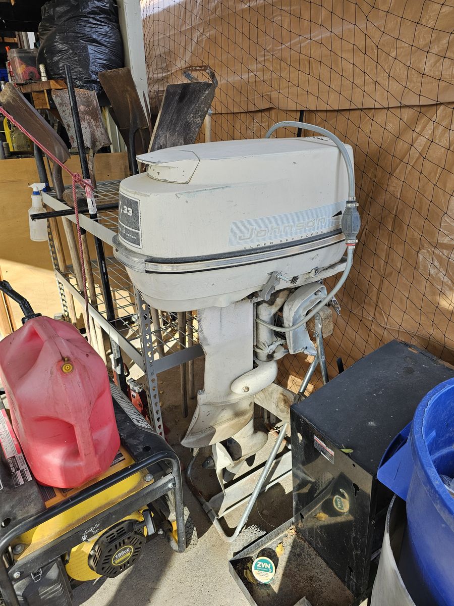 33 hp 2 stroke boat motor
