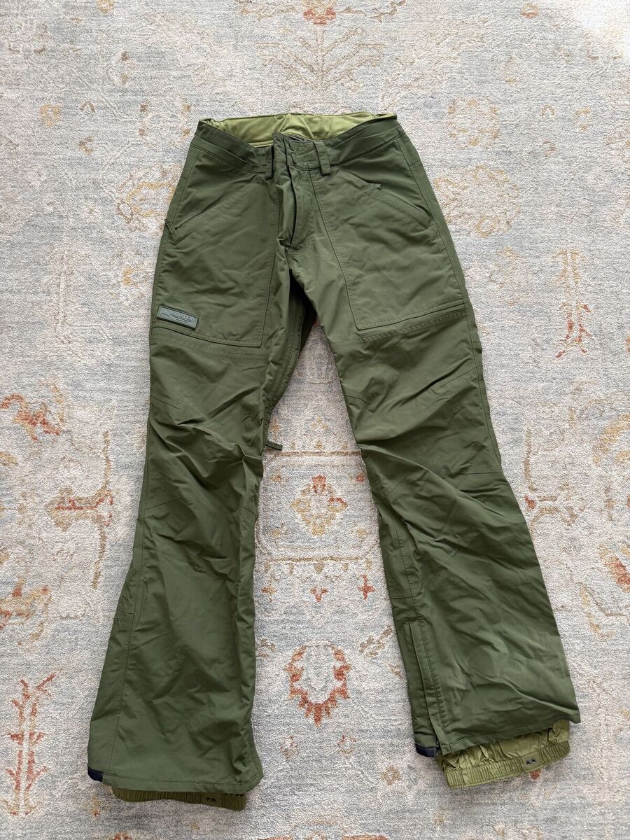 Men's Size Medium (30) - Patagonia Ski Pants