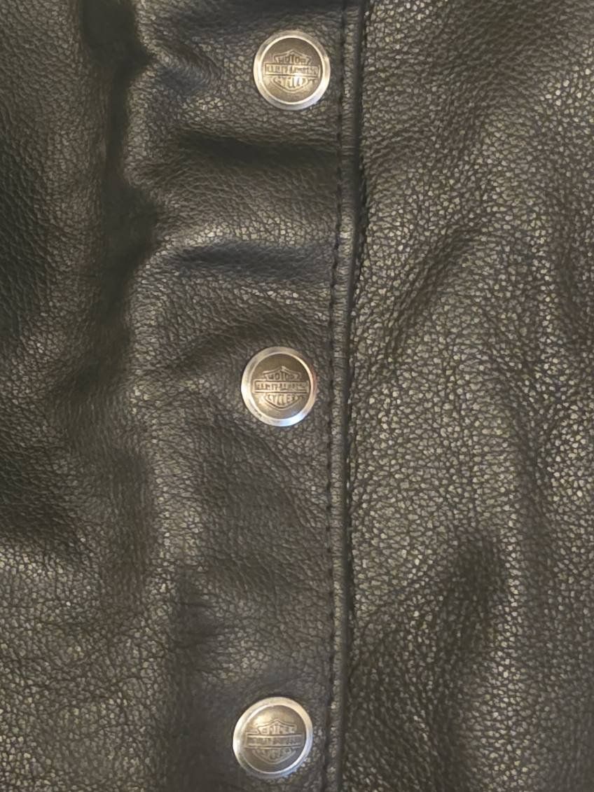 Main image 6