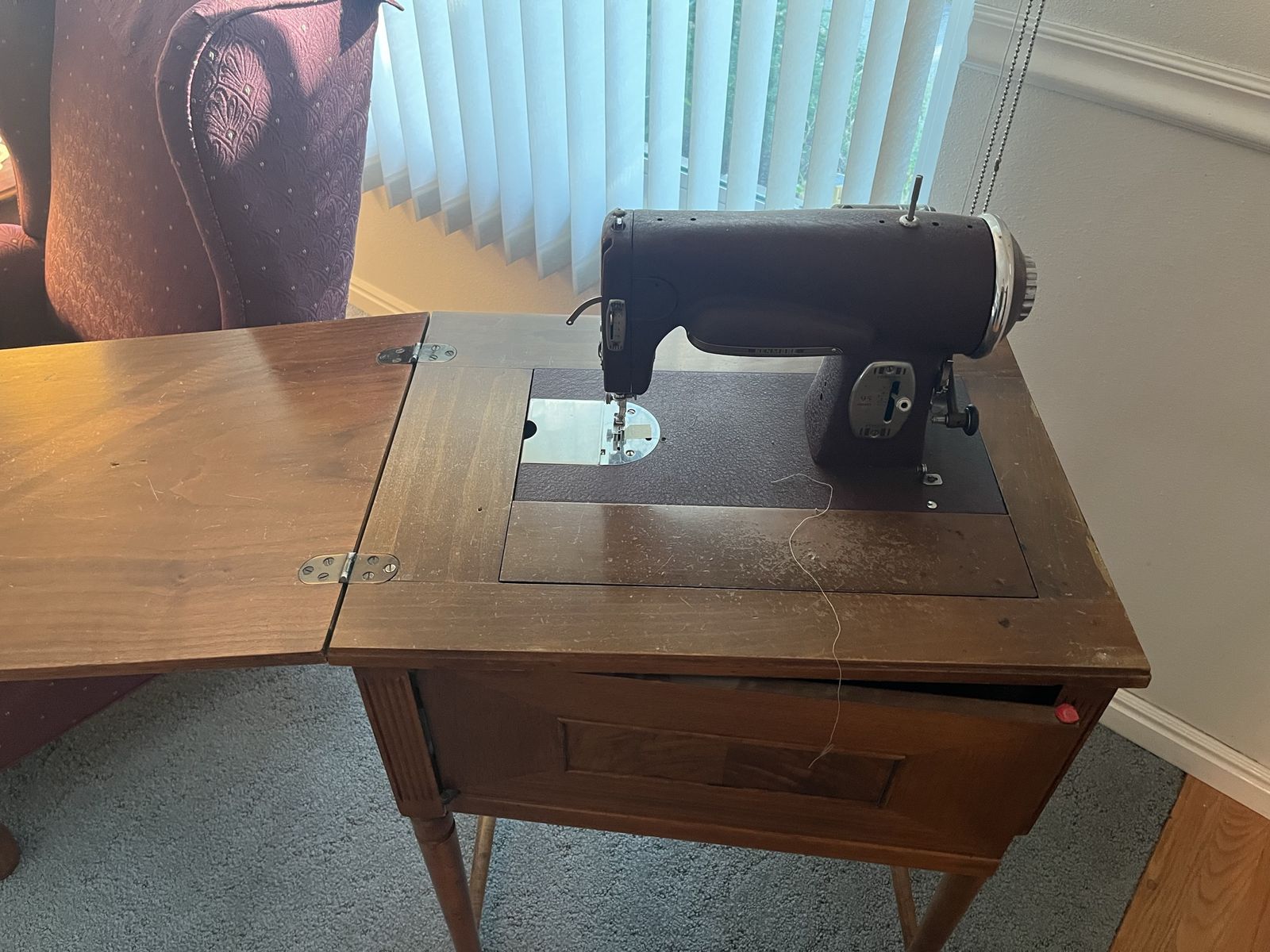 Main image 3