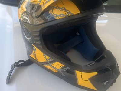 ATV / motocross youth helmet
