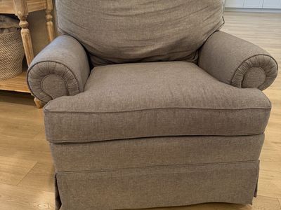 Custom Swivel Rocker