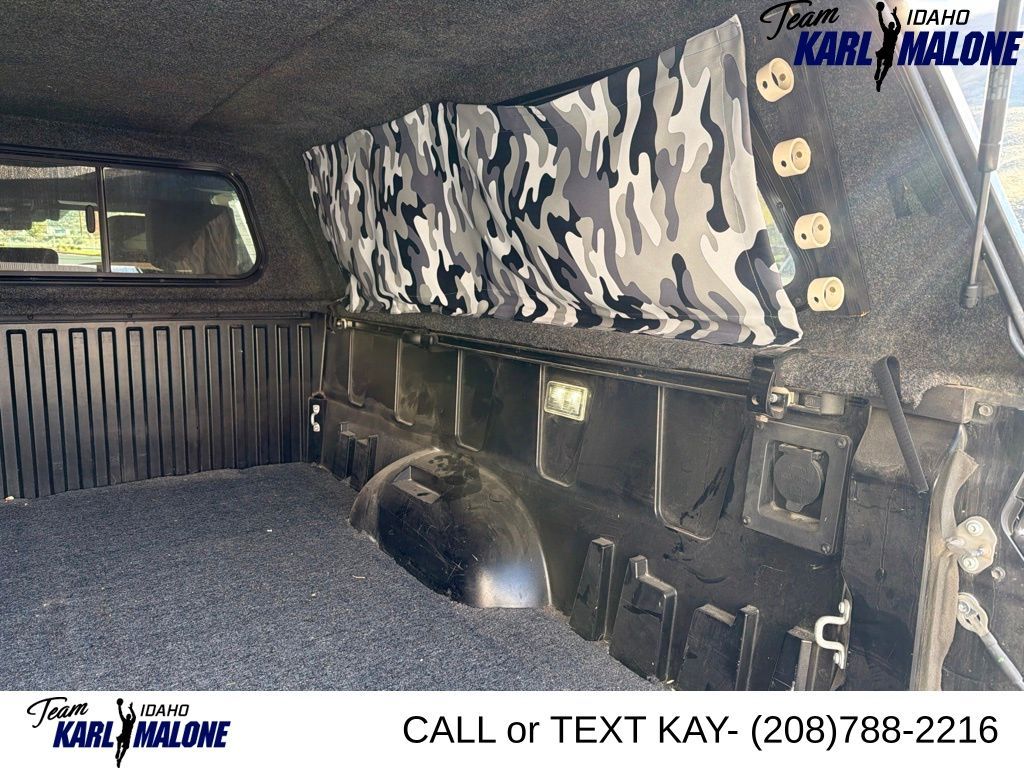 Main image 10