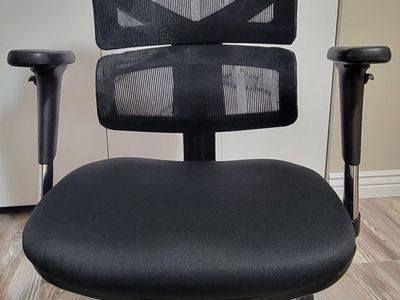 SIHOO Mesh Ergonomic Office Chair - Adjustable Headrest - Great Condition