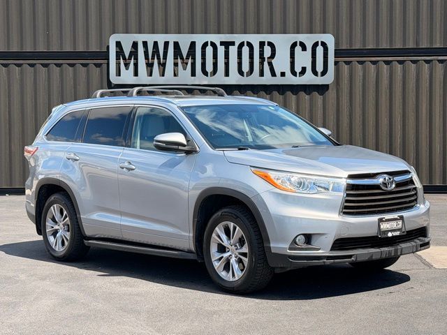 2014 TOYOTA HIGHLANDER XLE