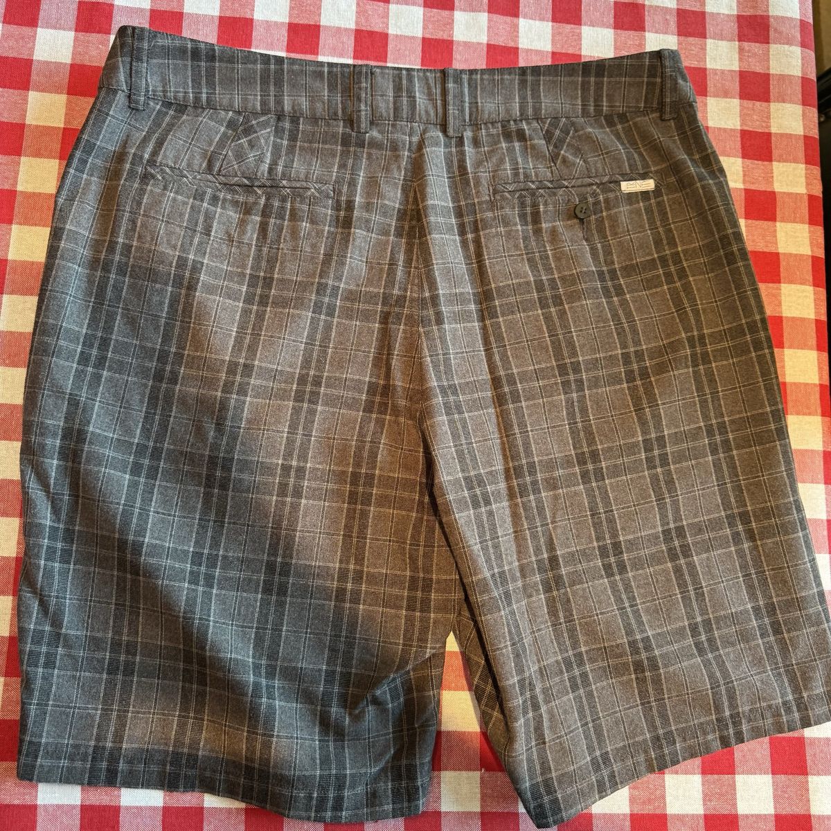 Trinity Collective Men's Gray Plaid Flat Front Golf Shorts Size 36 - 12" Inseam