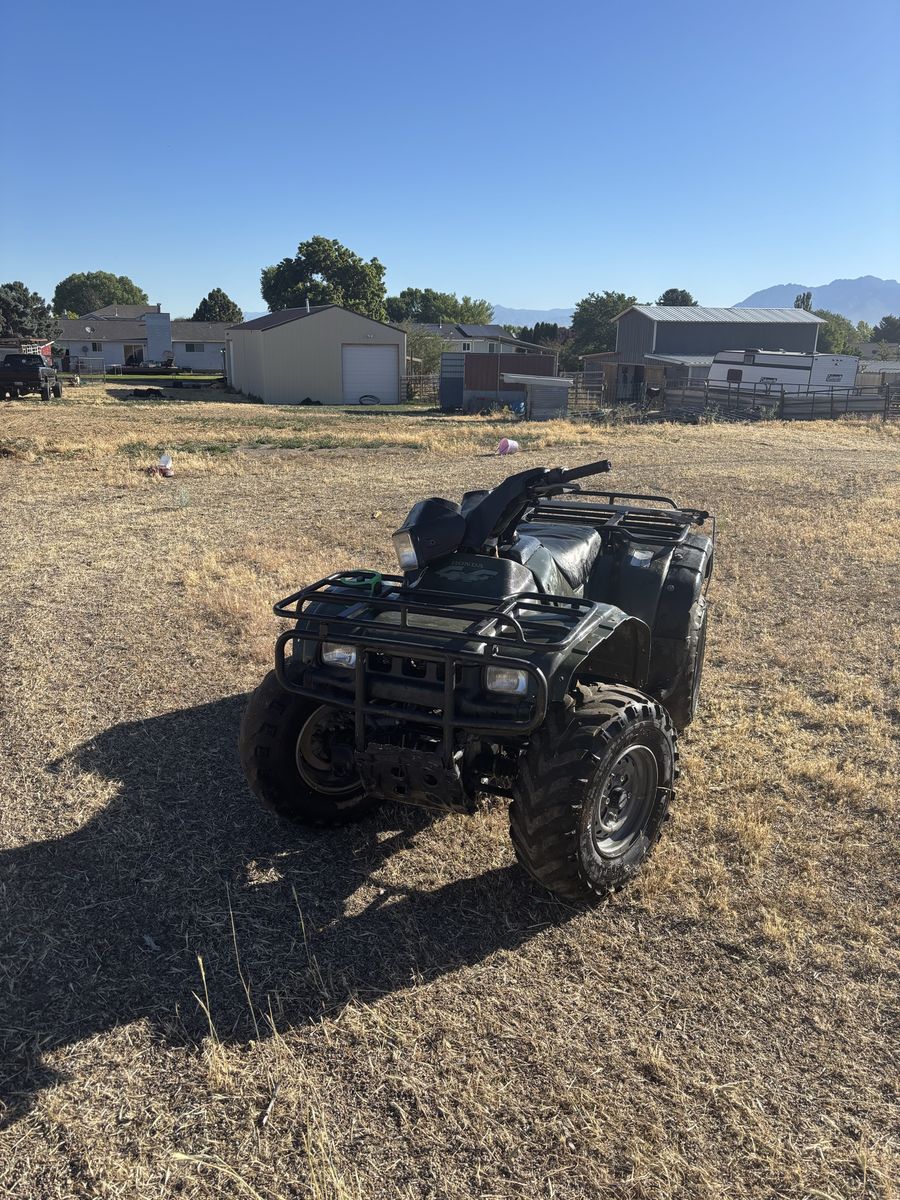 99 Honda Foreman 400 4x4 ATV - Utility four wheeler