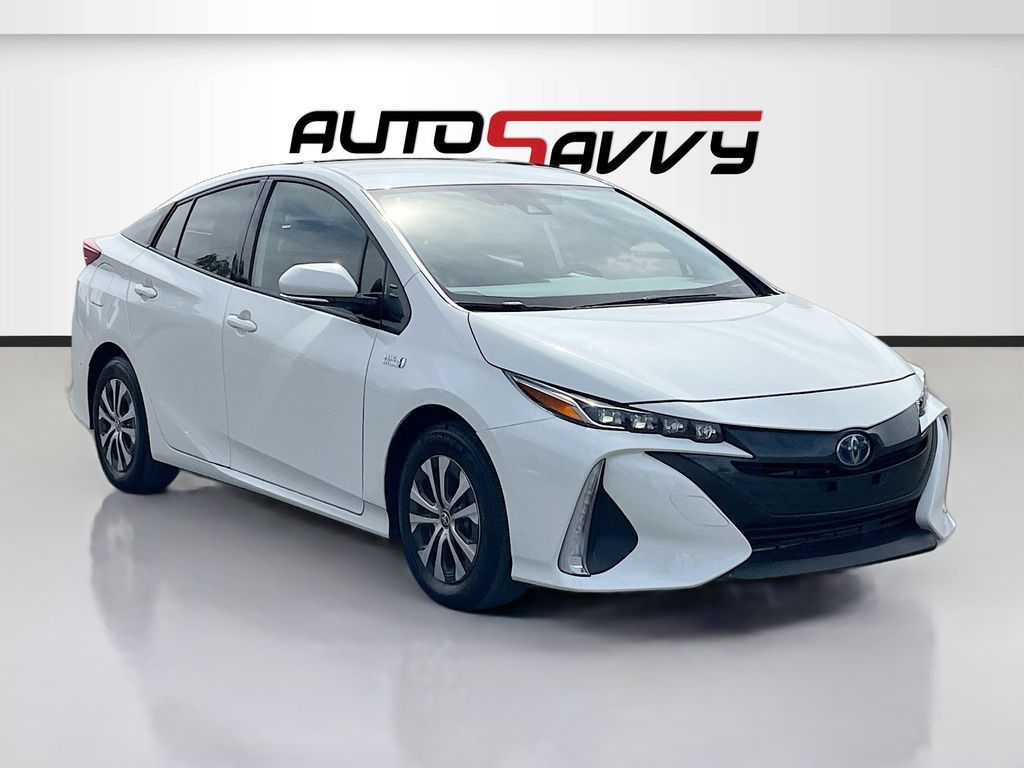 2020 TOYOTA PRIUS LE