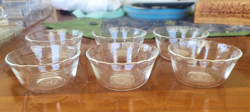 Set of 6 Vintage Pyrex Small Fruit Dishes K37 Made in NY