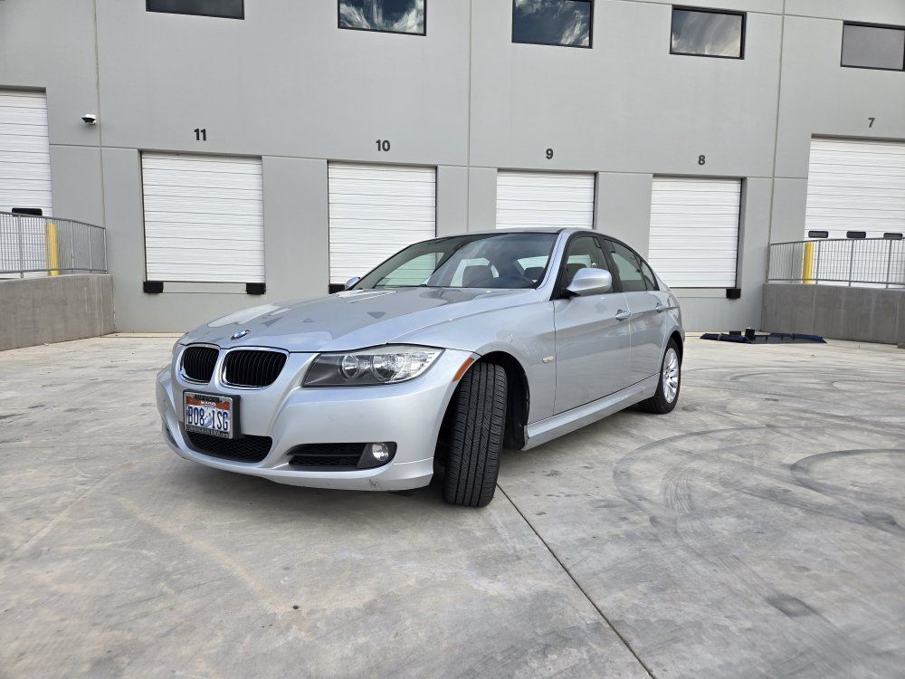 2009 BMW 3 318i