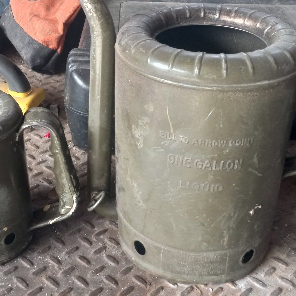 oil cans