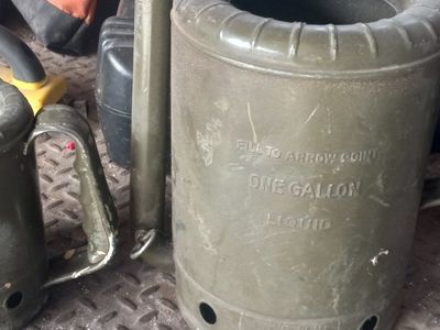 oil cans