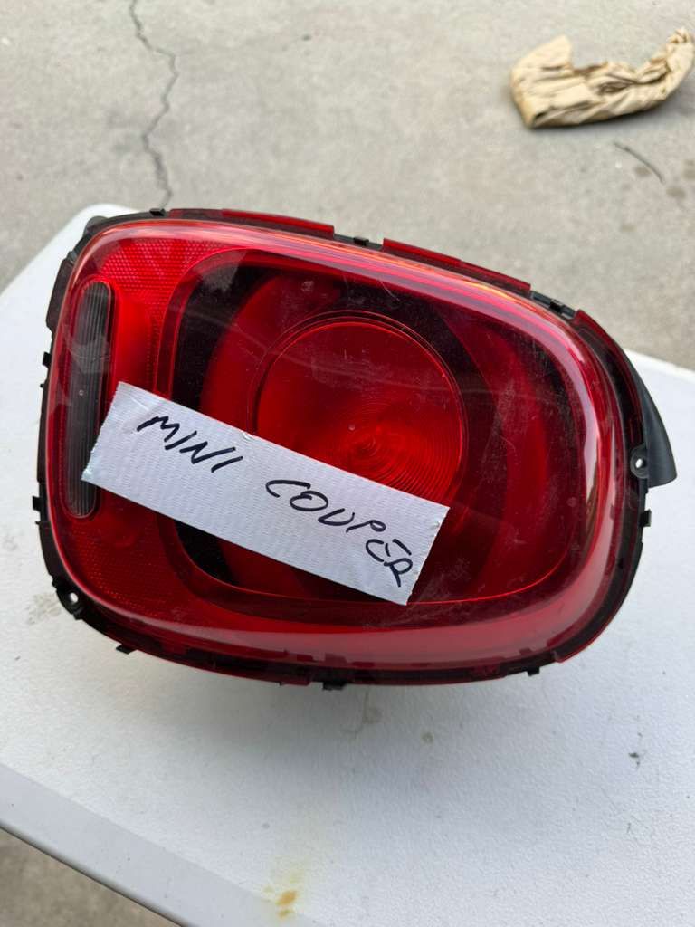 OEM 2011-2016 Mini Cooper Countryman Tail Light (Driver Side)
