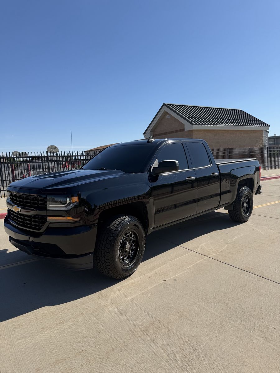 2018 Chevrolet Silverado 1500 Custom