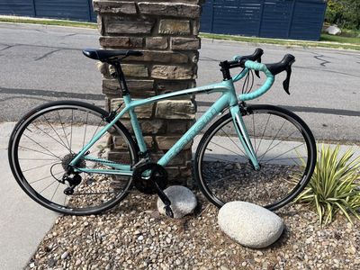 Bianchi Impulso Dama women’s road bike size Medium 50CM