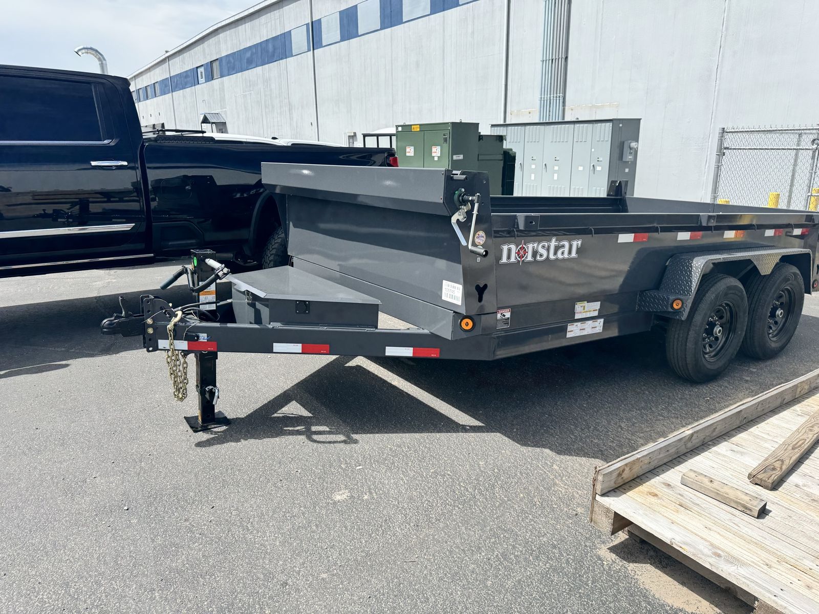 7x14 Norstar Heavy Duty Tandem Axle Dump Trailer with Integrated Tarp Kit