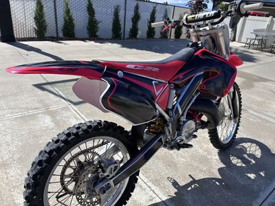 2001 CR125