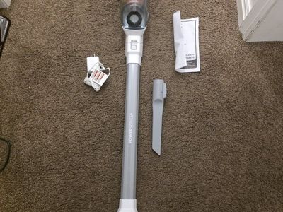 Black & Decker POWERSERIES+ 20-Volt MAX Lithium-Ion Cordless Bagless Stick Vacuum