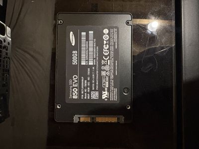 Samsung 850 EVO 500GB 2.5-inch SATA III Internal Solid State Drive SSD