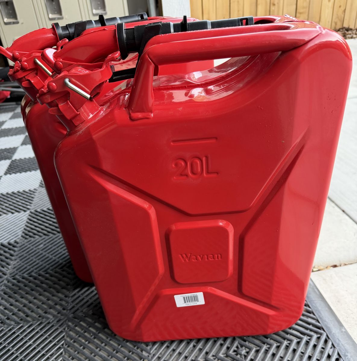 2 Red Wavian 20L Jerry Cans