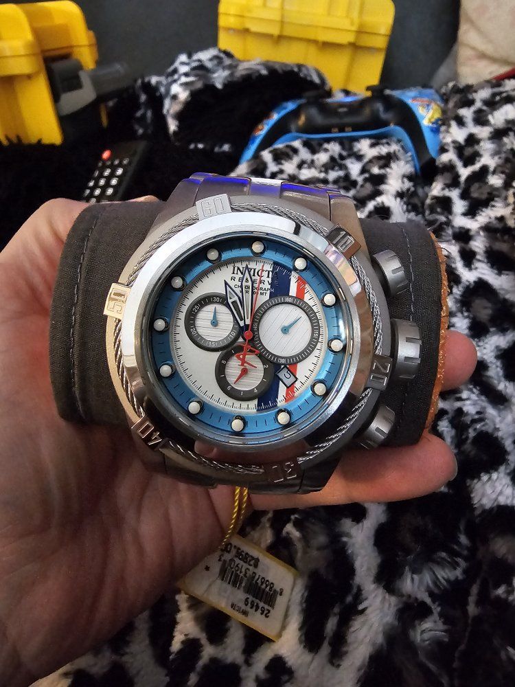 Invicta Reserve Chronograph Men's Watch 26469 White/Blue Strap New with Tags