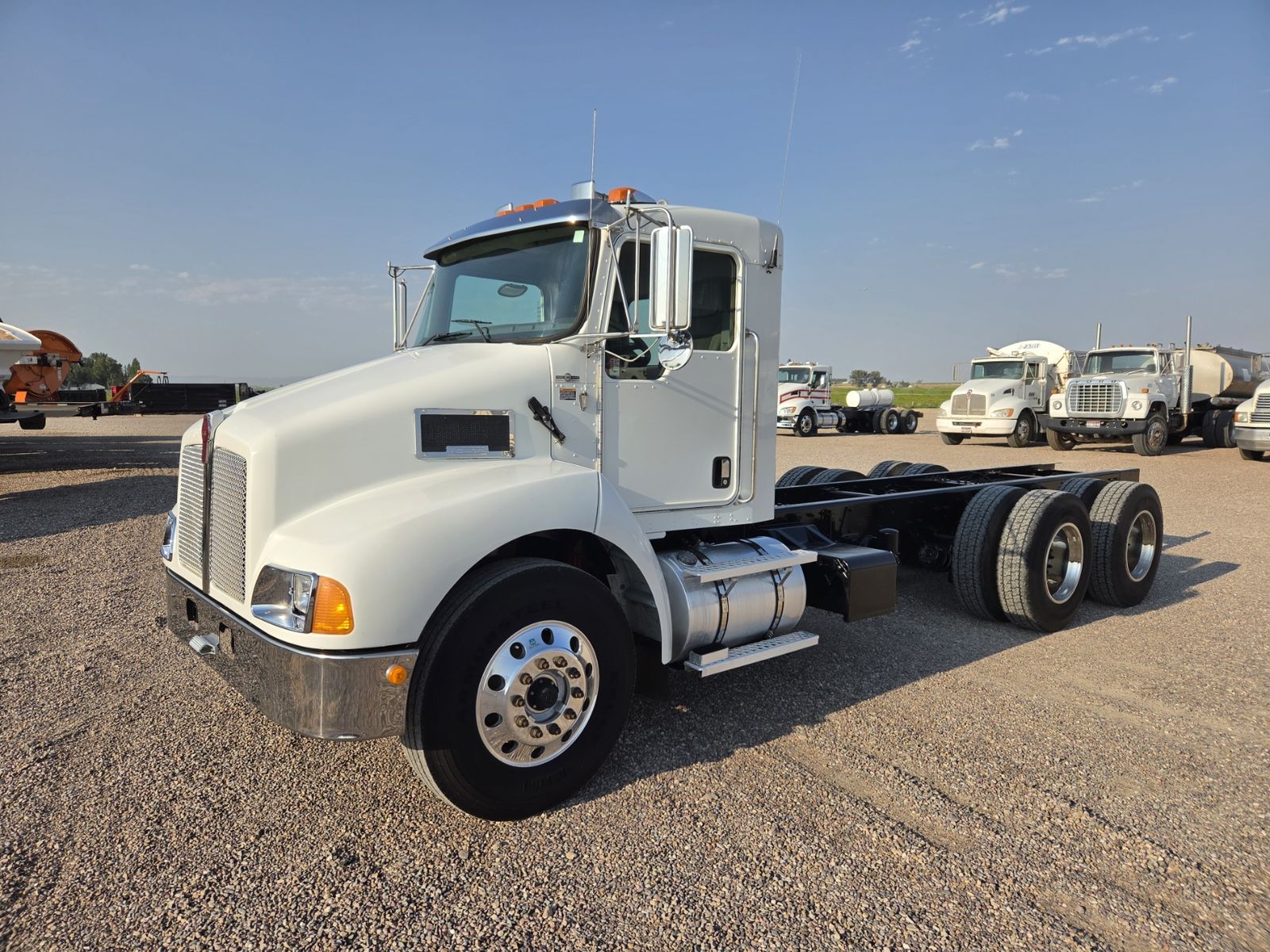 2007 KENWORTH T300