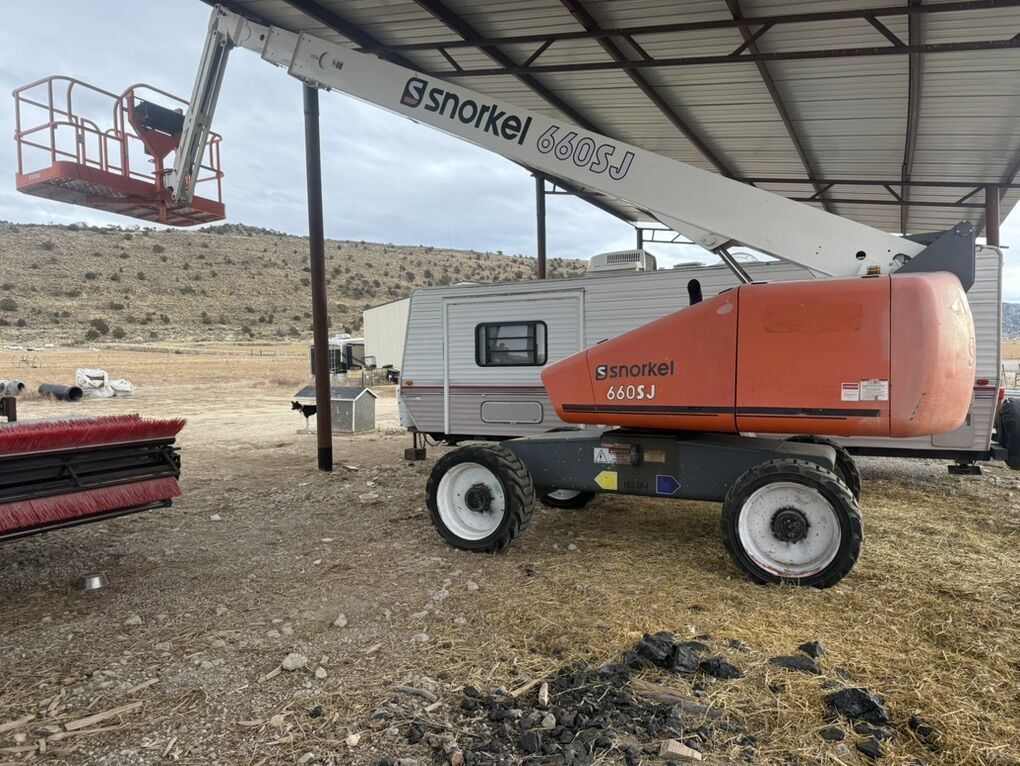 Man Lift Snorkel 660