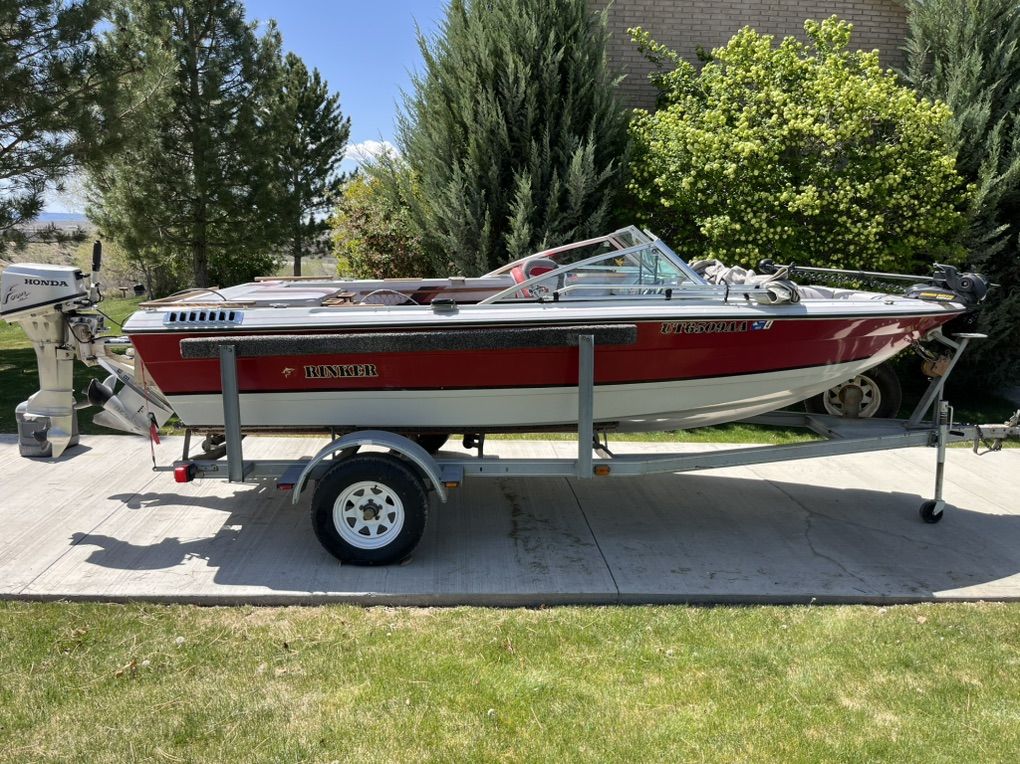 1985 Rinker