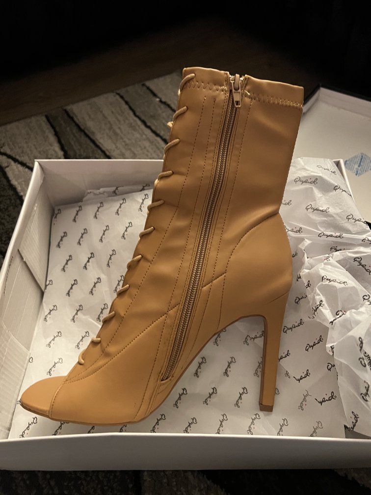Qupid Women's Tan Lace-Up Stiletto Ankle Boots