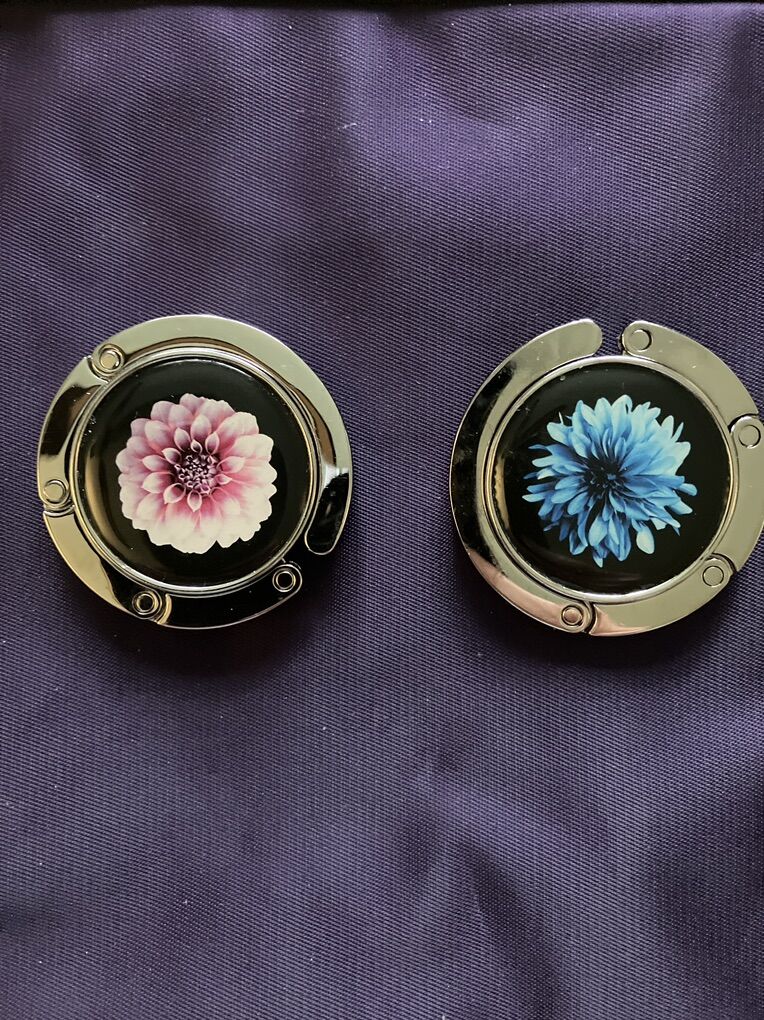 Like New Table Purse Holder