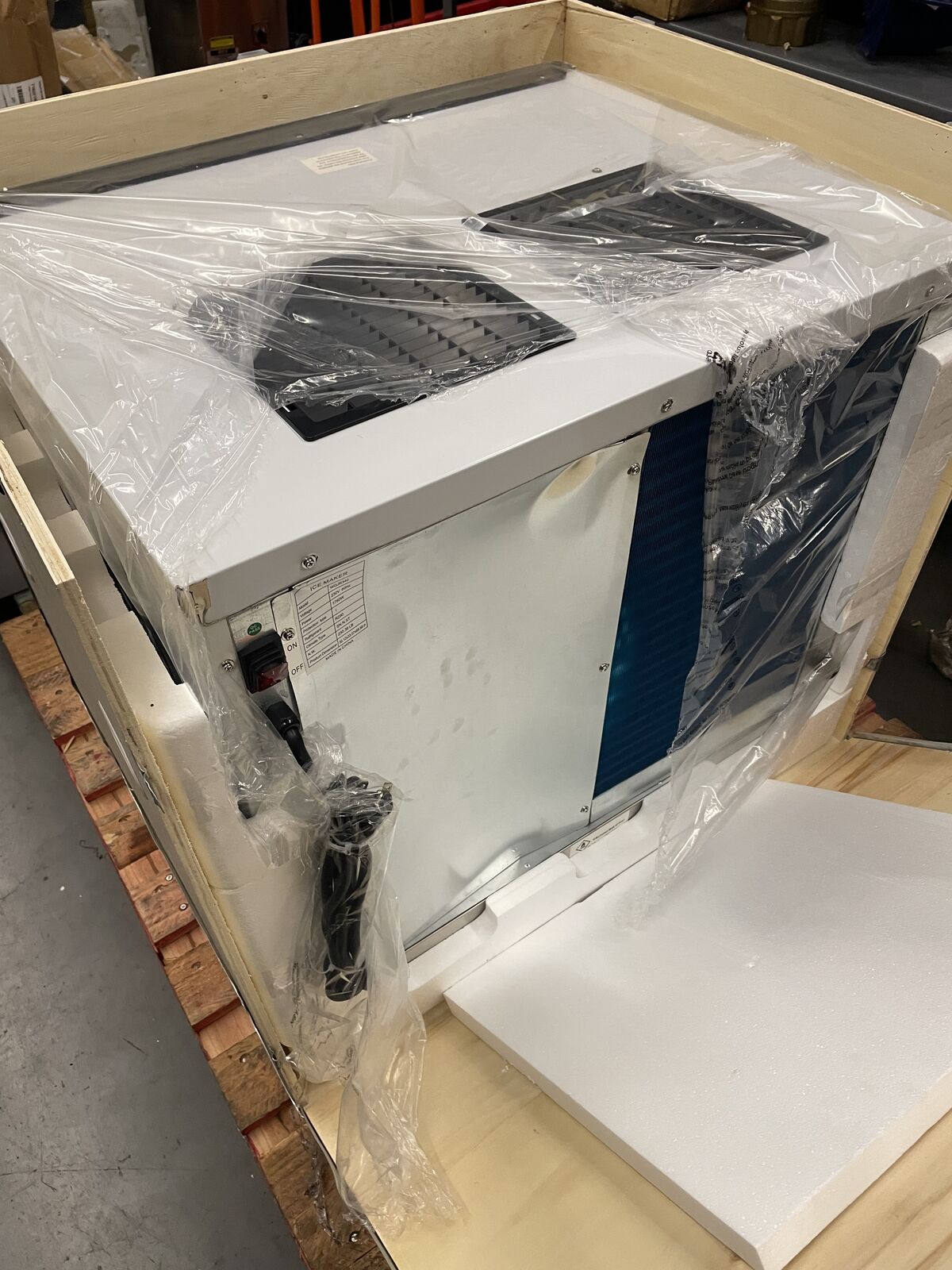 New 230V Commercial Ice Machine