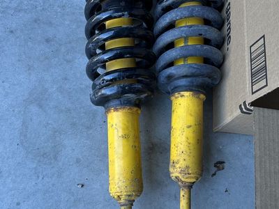 Old Man Emu Toyota Tundra 07-21 Struts And Coils