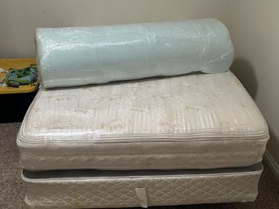 Serta Perfect Sleeper Highland Park Mattress Set with Box Spring and Foam Topper