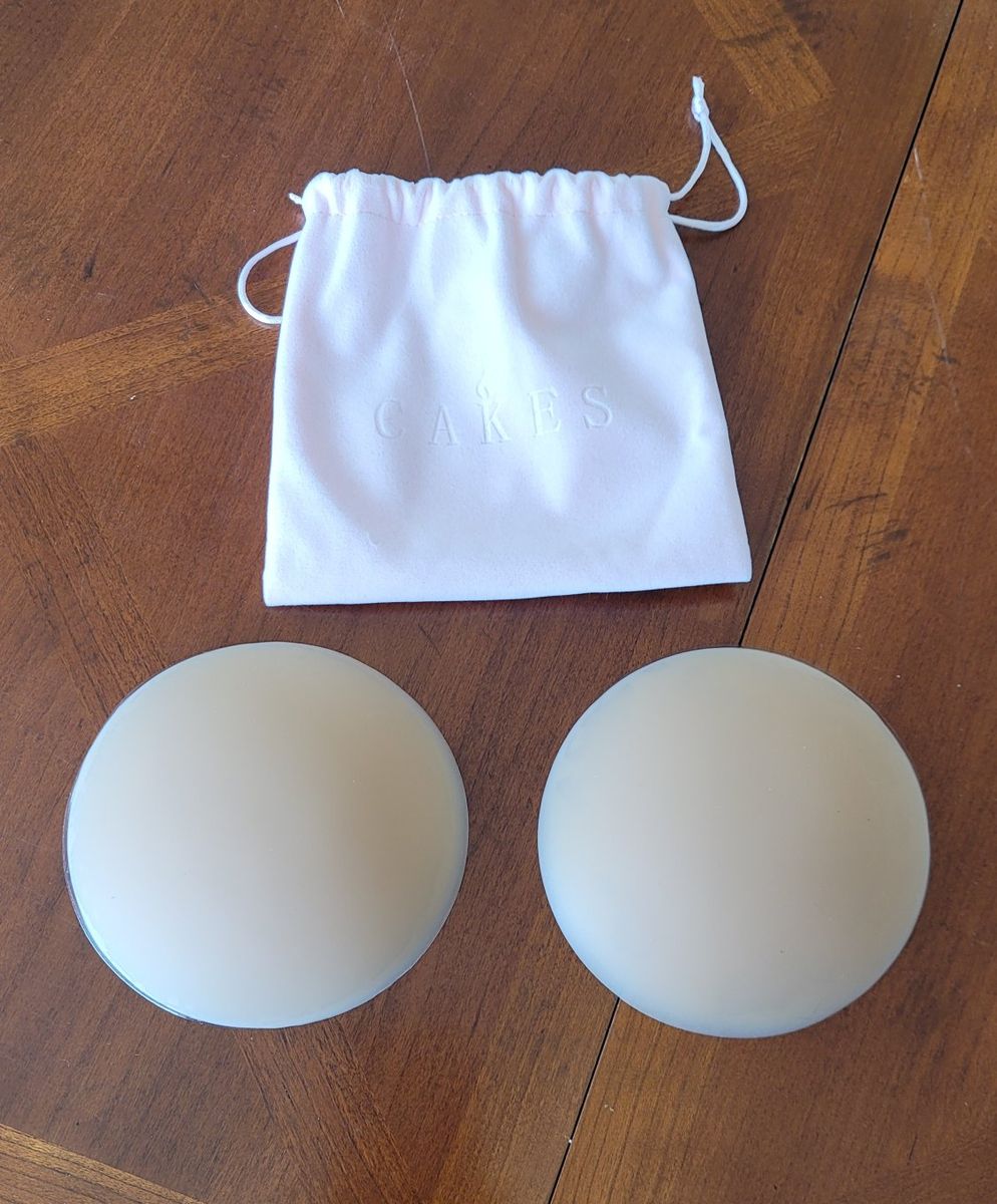 Like New Cakes Body Silicone Bra Inserts with Case
