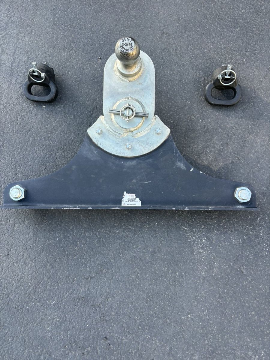 Gen-Y GH-21007 5" Offset Ball-Puck Mount for GM Short Bed 2024-Current