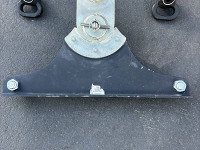 Gen-Y GH-21007 5" Offset Ball-Puck Mount for GM Short Bed 2024-Current