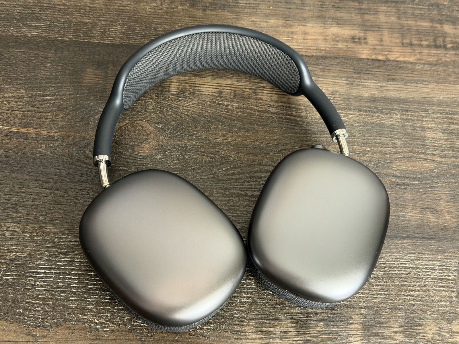 AirPods Max (Lightning), Space Gray