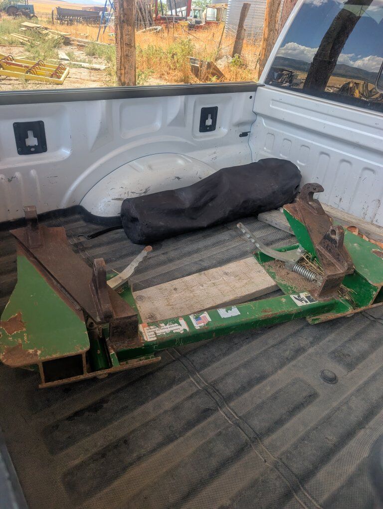 John Deere tractor loader quick attach attachment